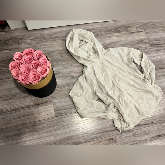 Lululemon✨🥰 - Picture 1 of 4